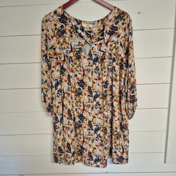 entro Dresses & Skirts - Floral Print 3/4 length Dress By Entro M Lightweight Flowy Womens Apparel